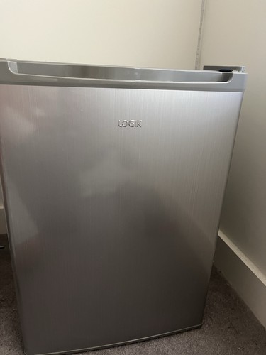 Logik ltt68s23 mini fridge - logik,