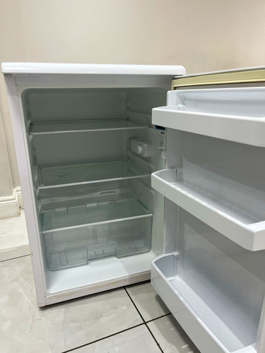 Beko table top mini fridge - top/mini,